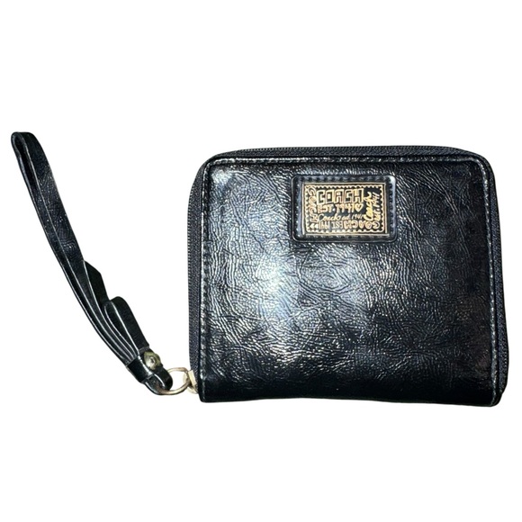 Coach Handbags - Coach Daisy Liquid Gloss Leather Medium Zip Around Wristlet Wallet